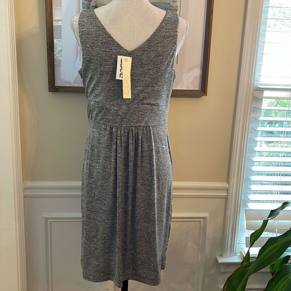 Corey P Sleeveless Dress - Picture 5 of 9